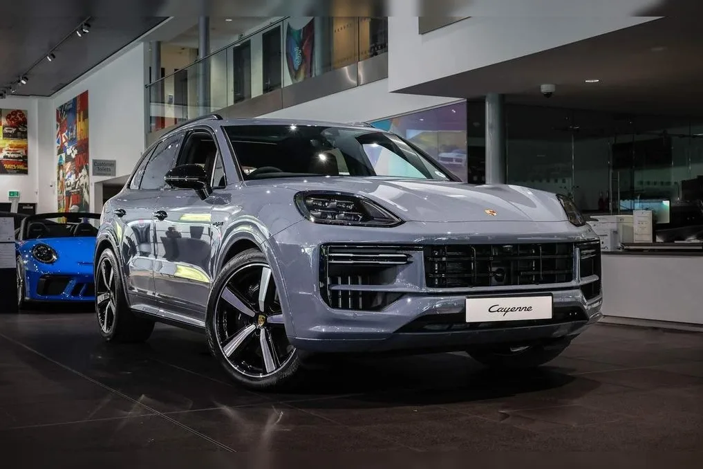 Porsche Cayenne Turbo E-Hybrid 2024