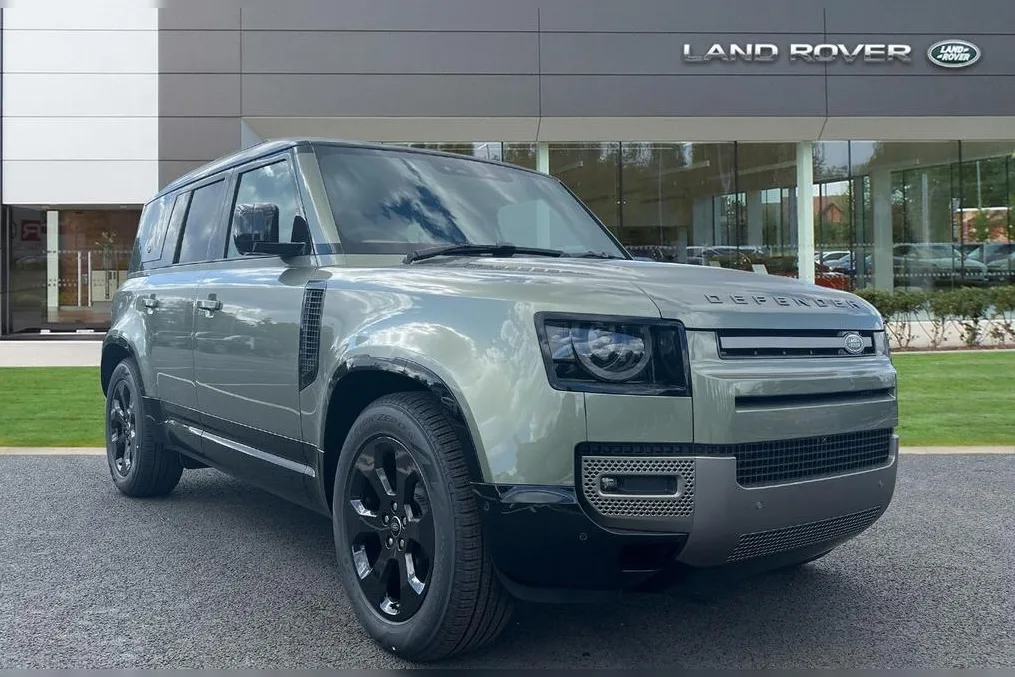 Land Rover Defender 110 D250 X-Dynamic HSE 2024