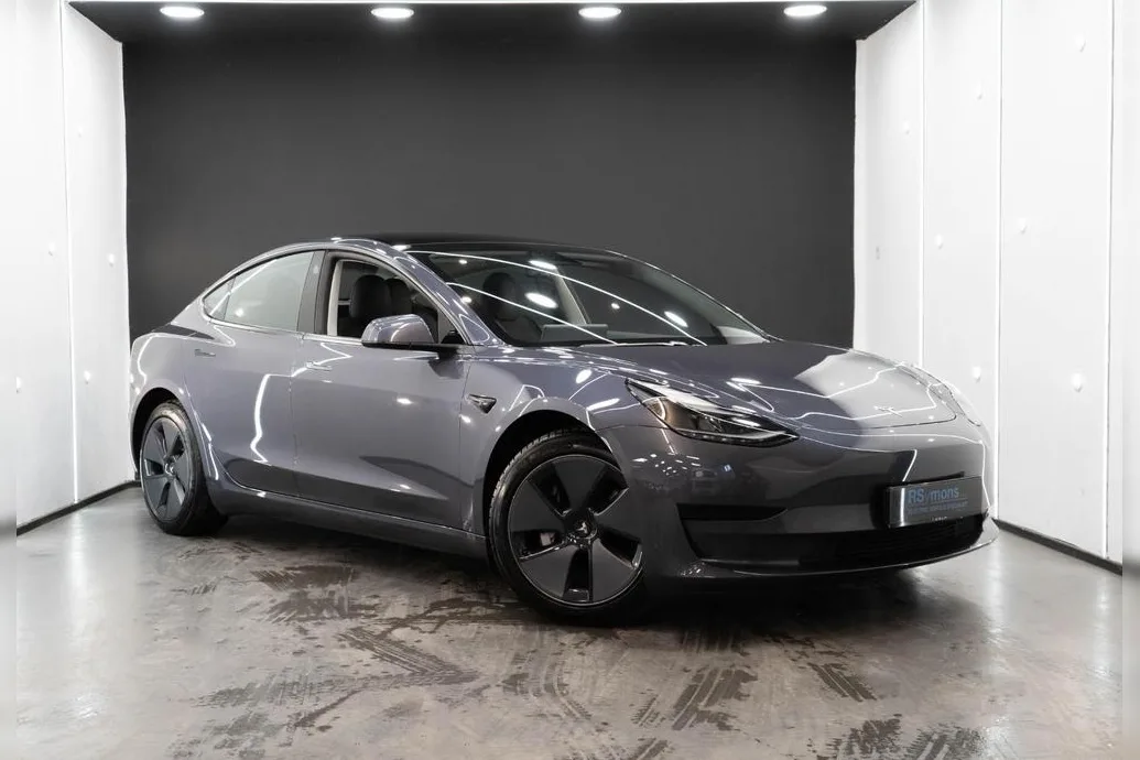 Tesla Model 3 Standard Range Plus 2021